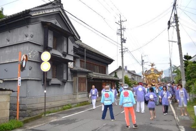 稲荷山の街なみと祇園祭　日本遺産